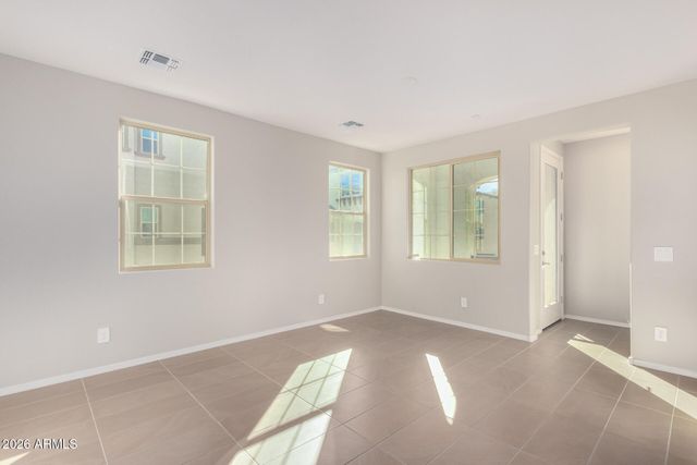 1677 E CHELSEA Lane, Gilbert, AZ 85295