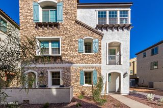 1677 E CHELSEA Lane, Gilbert, AZ 85295