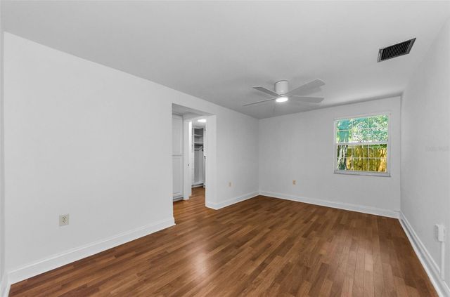 10702 N OREGON AVENUE, Tampa, FL 33612