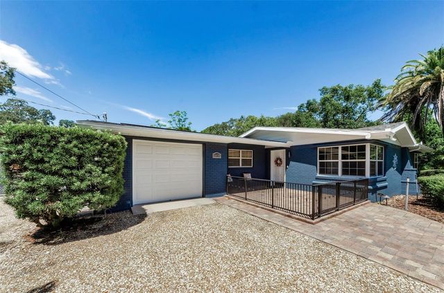 10702 N OREGON AVENUE, Tampa, FL 33612