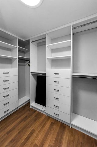 10702 N OREGON AVENUE, Tampa, FL 33612