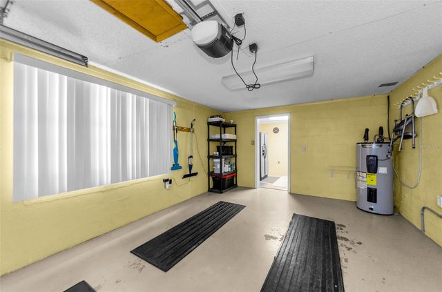 10702 N OREGON AVENUE, Tampa, FL 33612