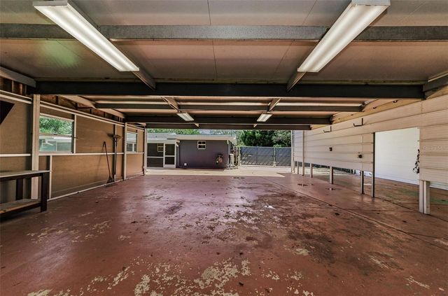 10702 N OREGON AVENUE, Tampa, FL 33612