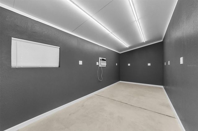 10702 N OREGON AVENUE, Tampa, FL 33612