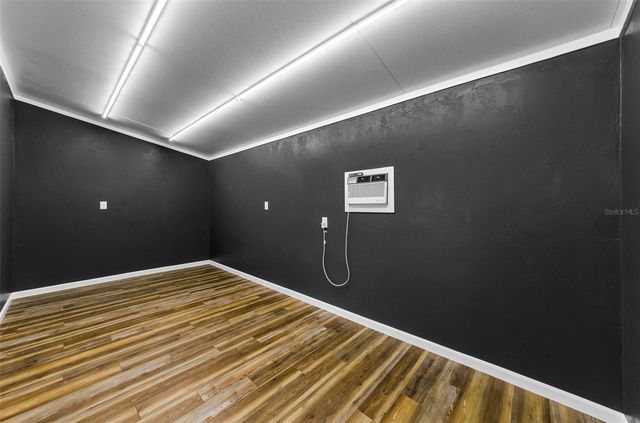 10702 N OREGON AVENUE, Tampa, FL 33612