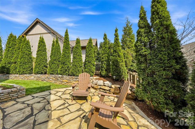 30 Stills Creek Loop, Fairview, NC 28730