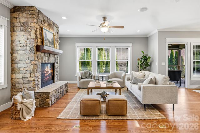 30 Stills Creek Loop, Fairview, NC 28730