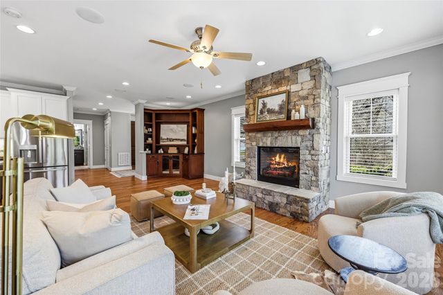 30 Stills Creek Loop, Fairview, NC 28730