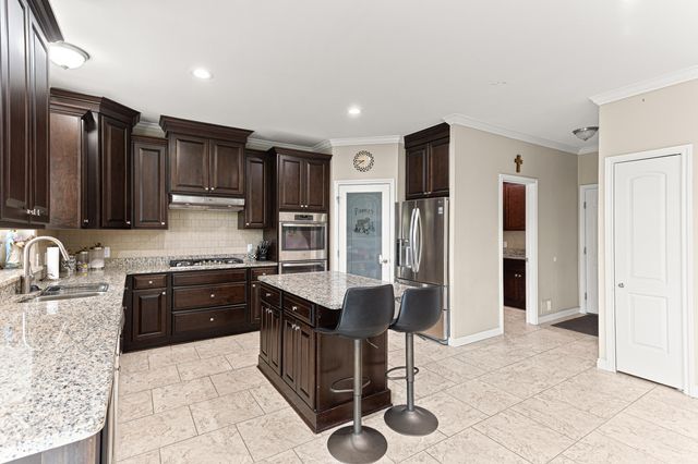6960 Norway Drive, City Of Troy, MI 48085