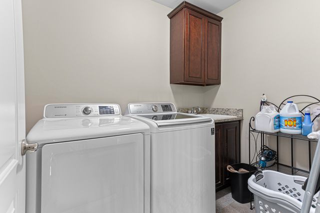 6960 Norway Drive, City Of Troy, MI 48085