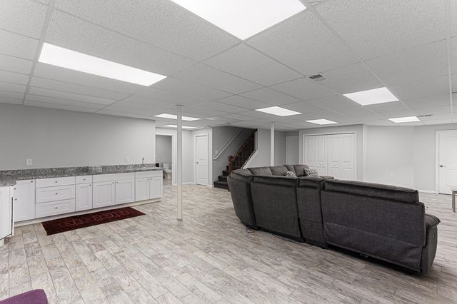 6960 Norway Drive, City Of Troy, MI 48085