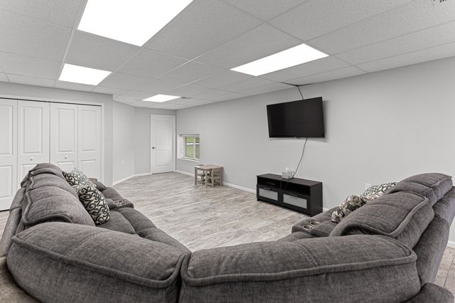 6960 Norway Drive, City Of Troy, MI 48085
