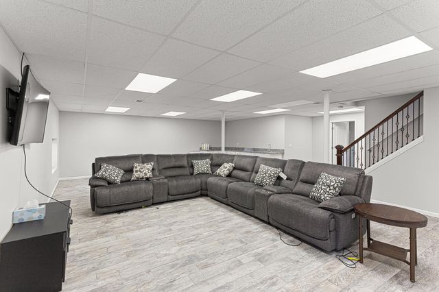 6960 Norway Drive, City Of Troy, MI 48085