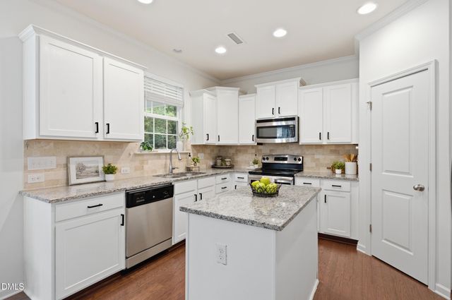 1002 Oasis Pond Lane, Knightdale, NC 27545