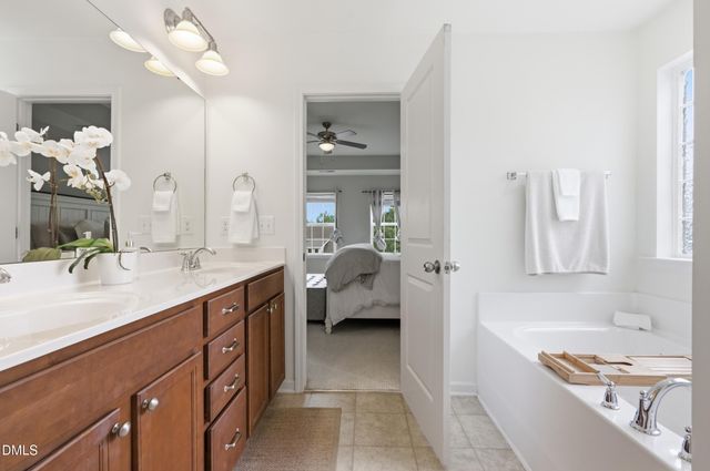 1002 Oasis Pond Lane, Knightdale, NC 27545