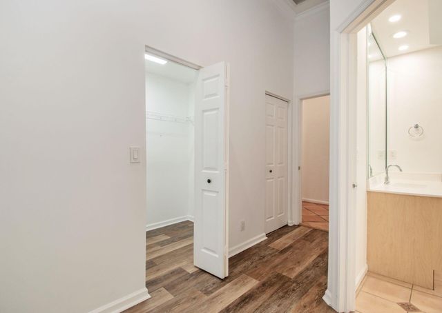 2466 Bay Isle Court, Weston, FL 33327