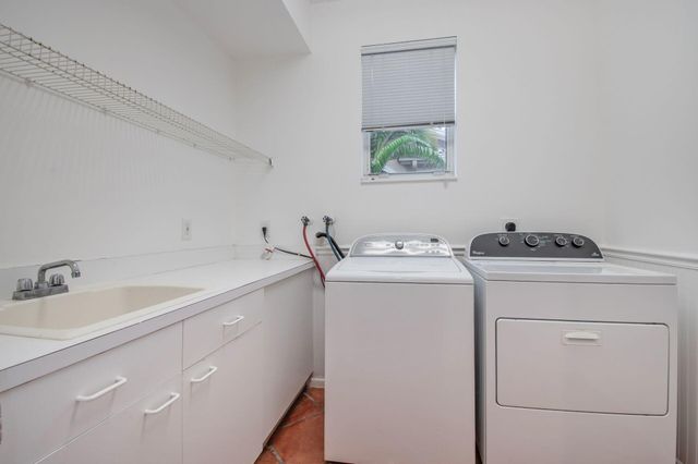 2466 Bay Isle Court, Weston, FL 33327