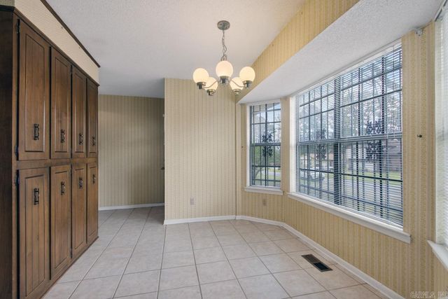 1 Foxboro Cove, Jacksonville, AR 72076