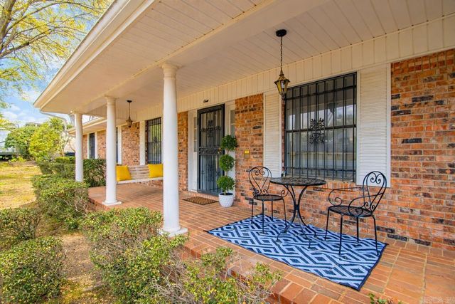 1 Foxboro Cove, Jacksonville, AR 72076