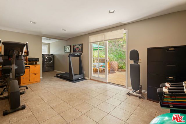 1821 Mandeville Canyon Road, Los Angeles, CA 90049