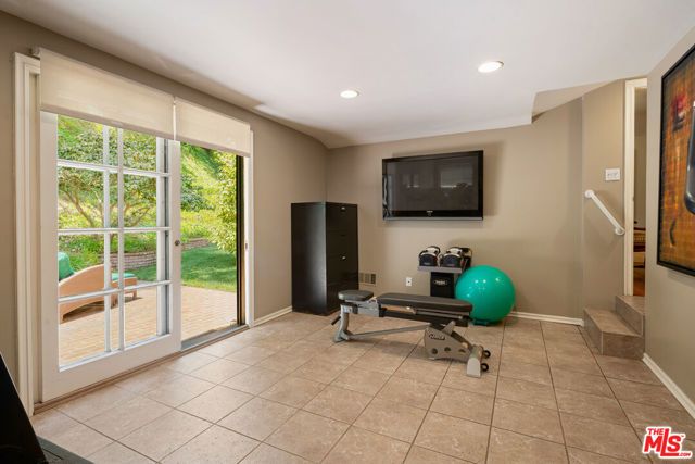 1821 Mandeville Canyon Road, Los Angeles, CA 90049