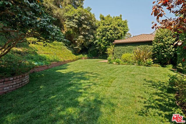 1821 Mandeville Canyon Road, Los Angeles, CA 90049