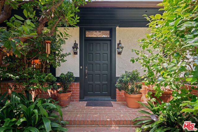 1821 Mandeville Canyon Road, Los Angeles, CA 90049