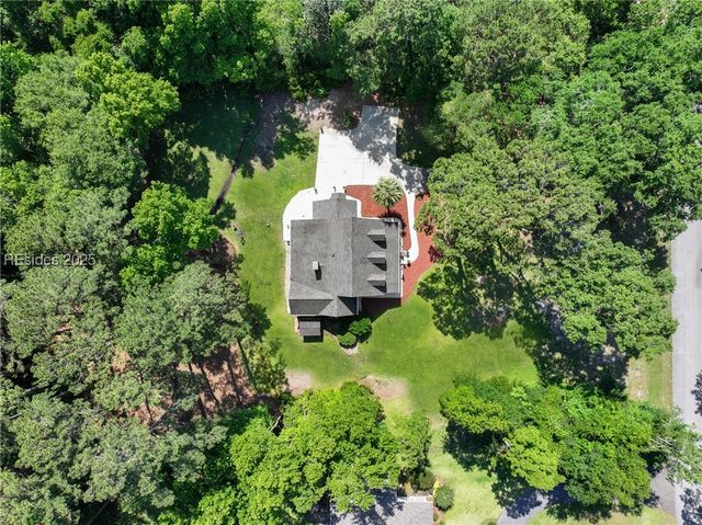 604 Ashdale Dr, Beaufort, SC 29907