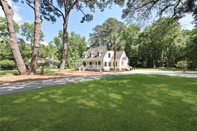 604 Ashdale Dr, Beaufort, SC 29907