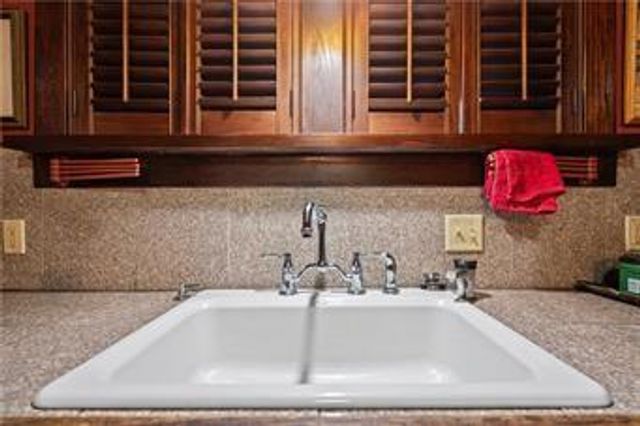 702 S Spruce Street, Coffeyville, KS 67337