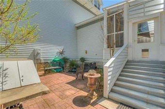 702 S Spruce Street, Coffeyville, KS 67337