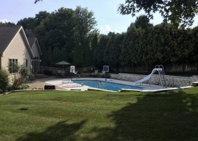 10 Vienna Circle, Madison, WI 53718