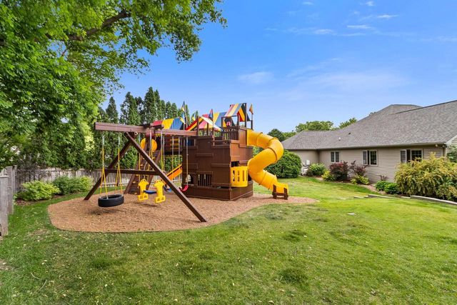 10 Vienna Circle, Madison, WI 53718