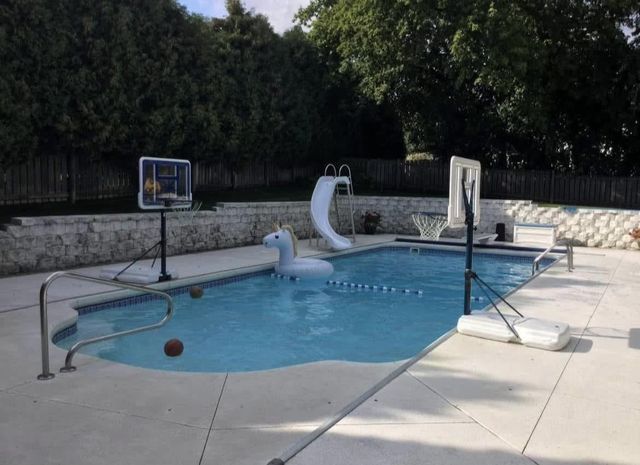 10 Vienna Circle, Madison, WI 53718