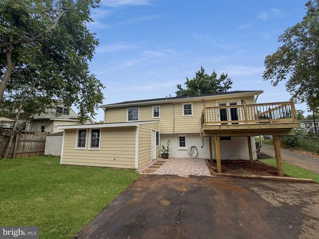 9512 LOMOND DR, Manassas, VA 20109
