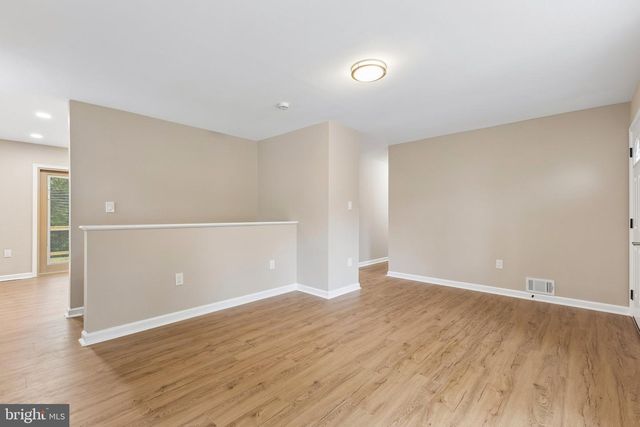 9512 LOMOND DR, Manassas, VA 20109