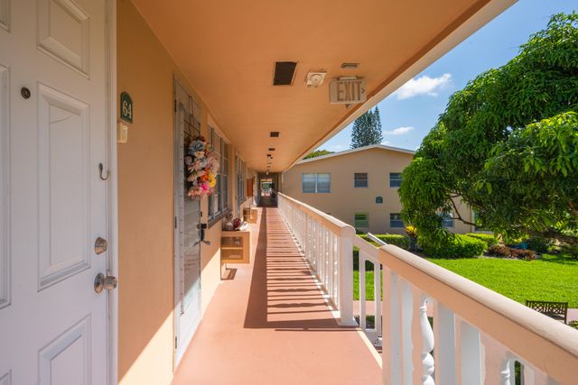65 Camden C, West Palm Beach, FL 33417