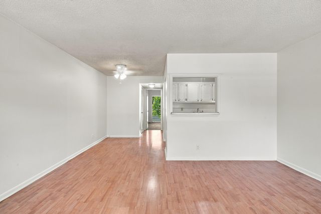 65 Camden C, West Palm Beach, FL 33417