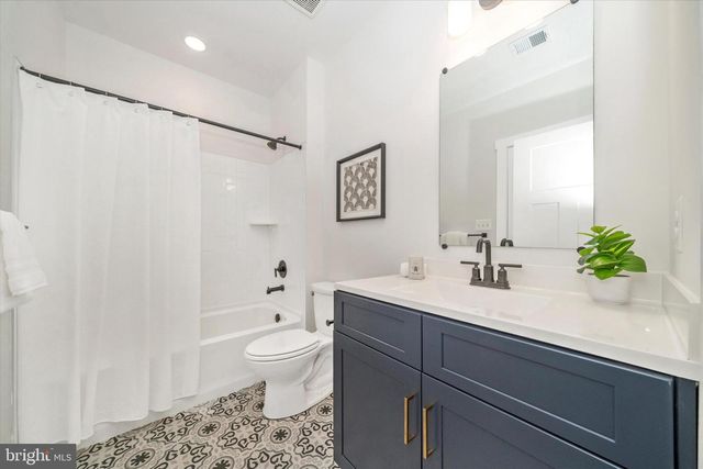 204 THREE RIVERS RD, Harwood, MD 20776