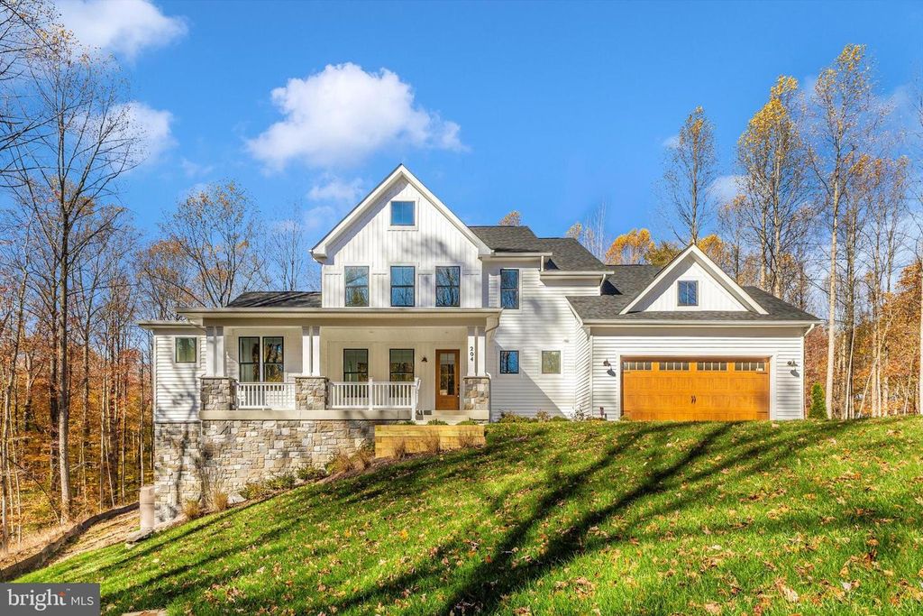 204 THREE RIVERS RD, Harwood, MD 20776