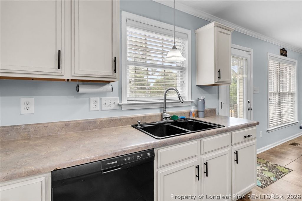 225 Timberline Drive, Sanford, NC 27332 — photo 12