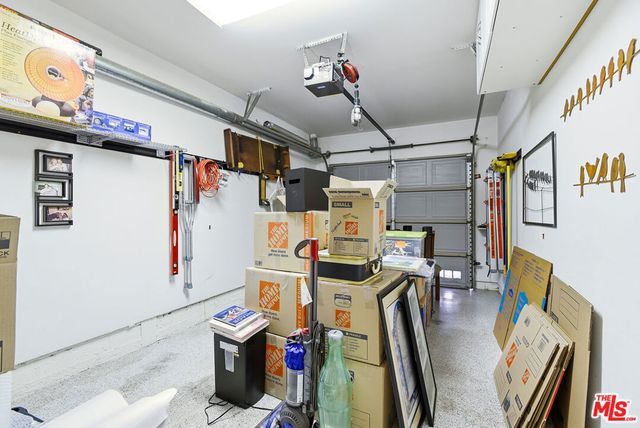 5240 Premiere Hills Circle 110, Woodland Hills, CA 91364