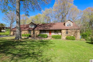 770 Juniper St # 13, Calvert City, KY 42029