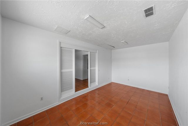 7303 Long Point Road, Houston, TX 77055