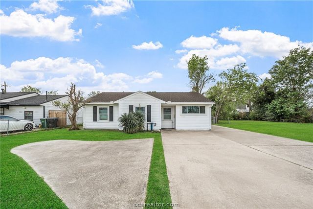 7303 Long Point Road, Houston, TX 77055