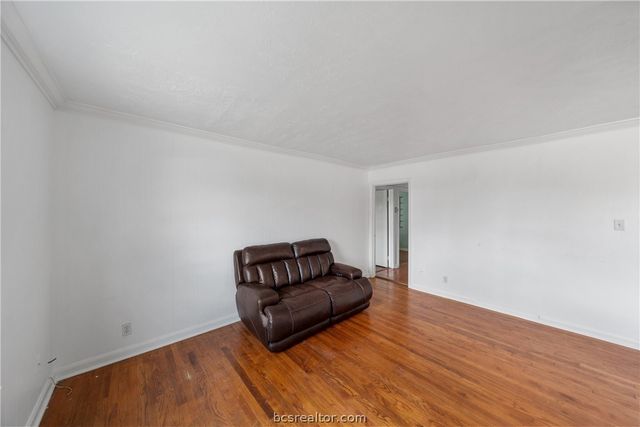 7303 Long Point Road, Houston, TX 77055