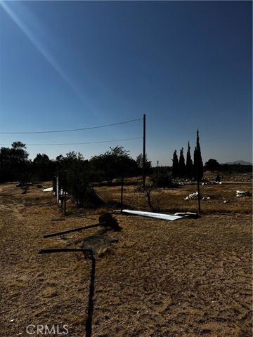 11550 Itoya Vista Street, Apple Valley, CA 92308