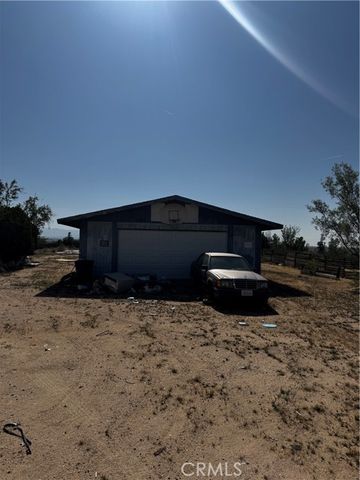 11550 Itoya Vista Street, Apple Valley, CA 92308