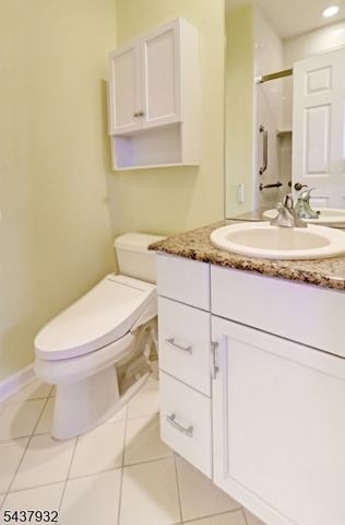 3412 Pointe Gate Dr 412, Livingston Twp., NJ 07039