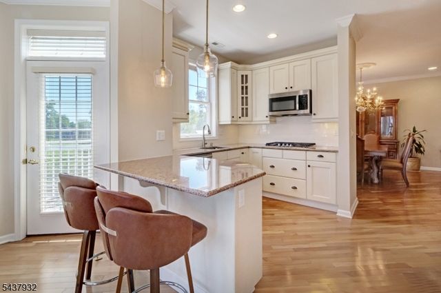 3412 Pointe Gate Dr 412, Livingston Twp., NJ 07039